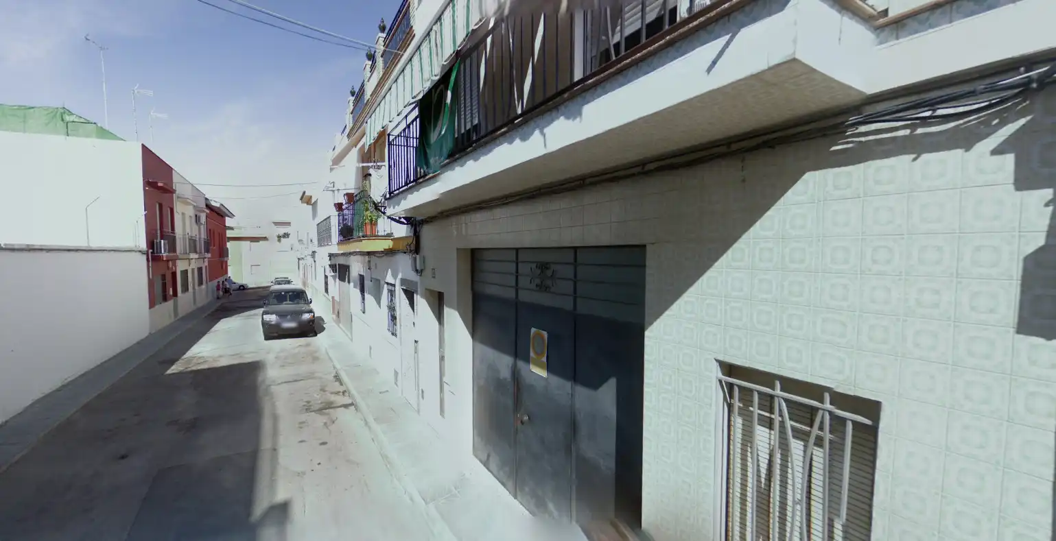 Vista exterior de Casa adosada en venda en Coria del Río