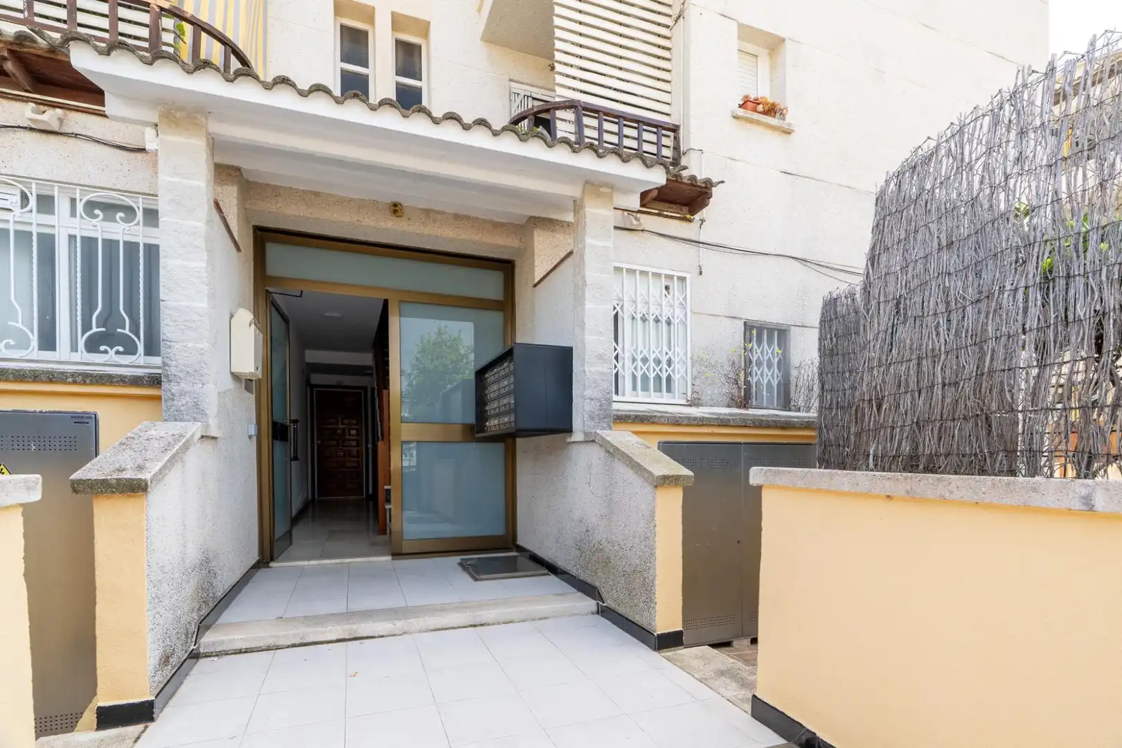 Piso con terraza en venta en Calle JOSEFA ALMIRALL 8, imagen 22