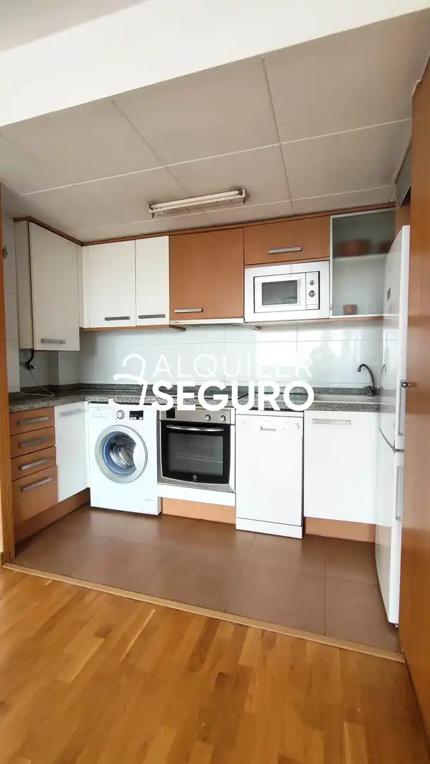 Cocina de Estudio de alquiler en Valencia con Aire acondicionado y Calefacción