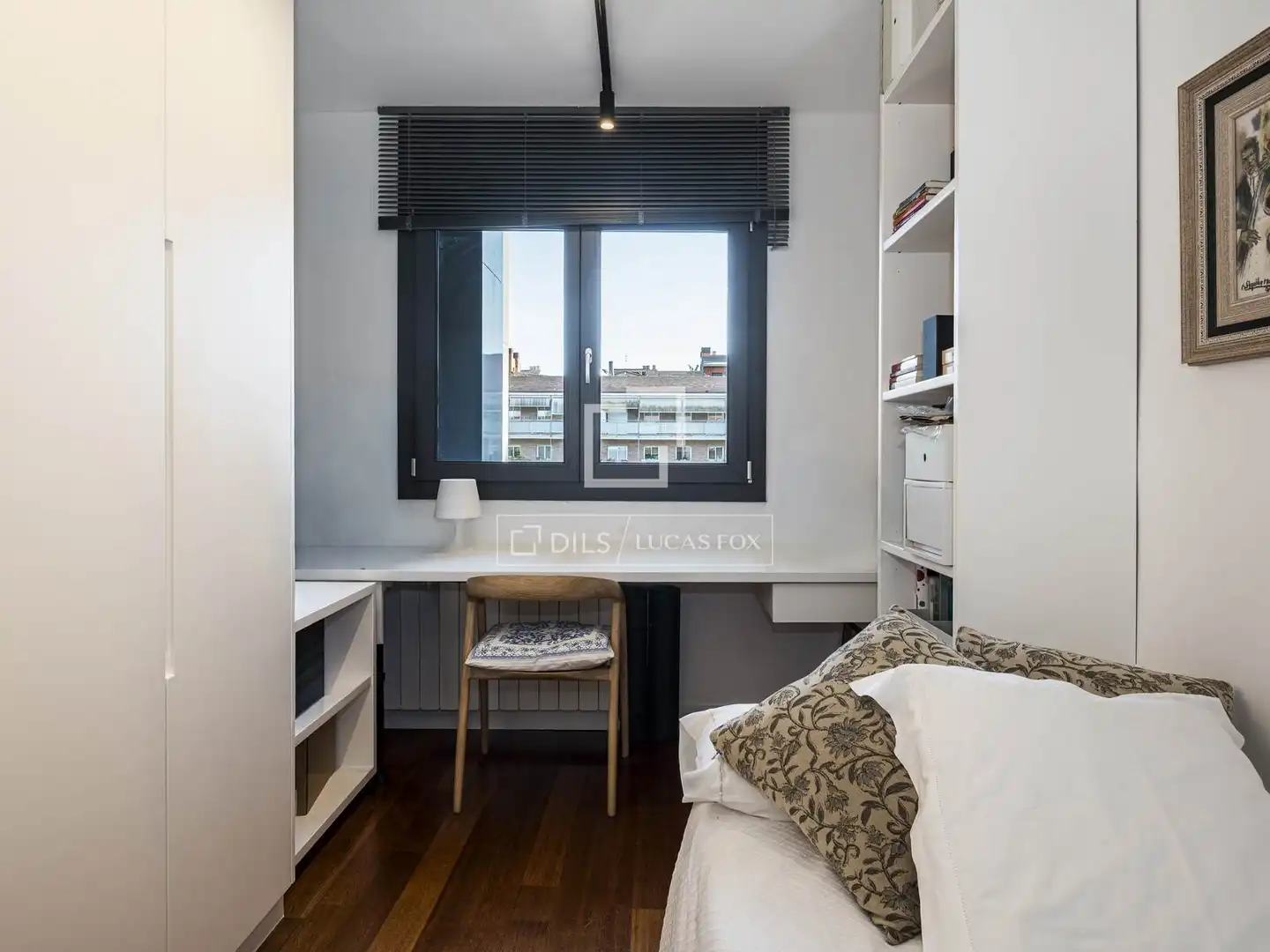 Bedroom of Flat for sale in Sant Cugat del Vallès  with Air Conditioner, Heating and Terrace