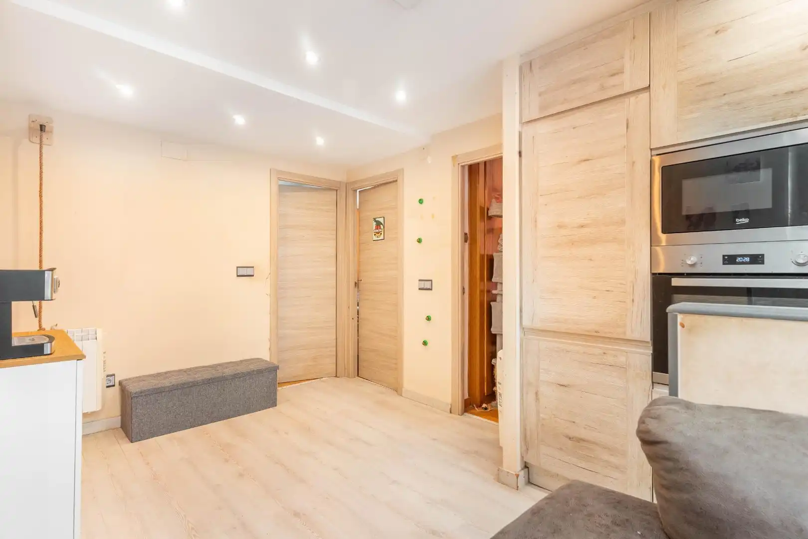 Pis en venda en Gijón  amb Calefacció, Terrassa i Moblat