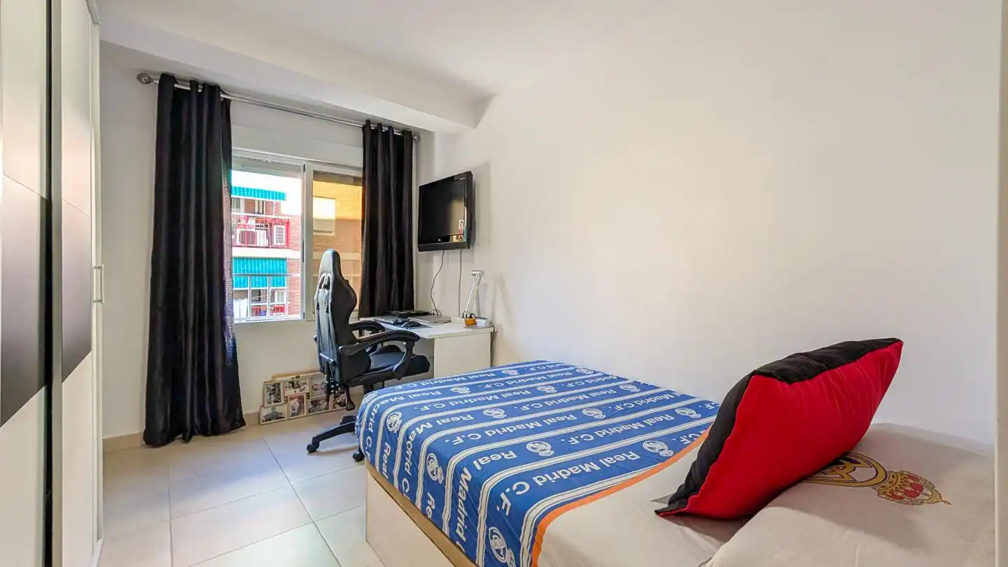 Bedroom of Flat for sale in Santa Pola  with Air Conditioner
