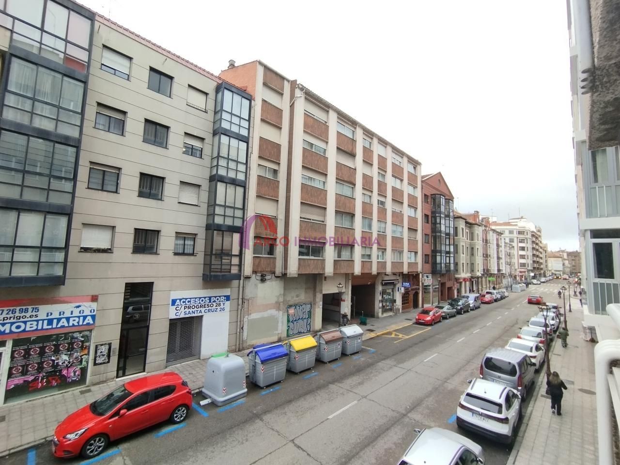 Exterior view of Flat for sale in Burgos Capital  with Heating, Parquet flooring and Terrace