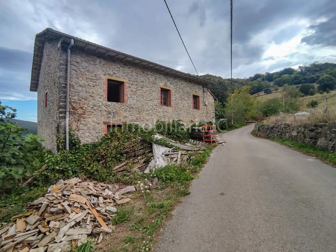 Casa rústica en venta en Ramales de la Victoria