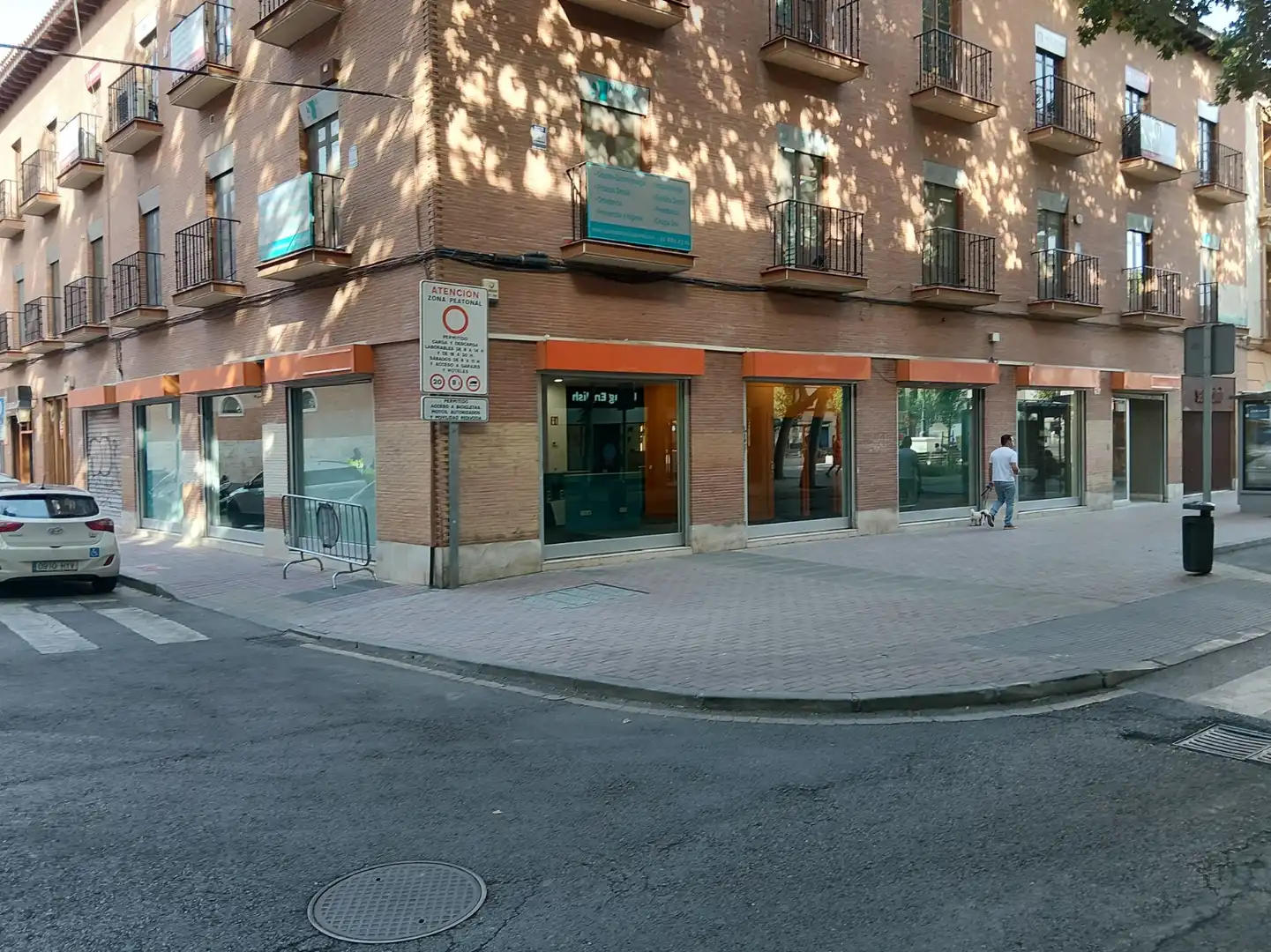 Geschaftsraum zur Miete in Alcalá de Henares mit Klimaanlage, Heizung und Internet