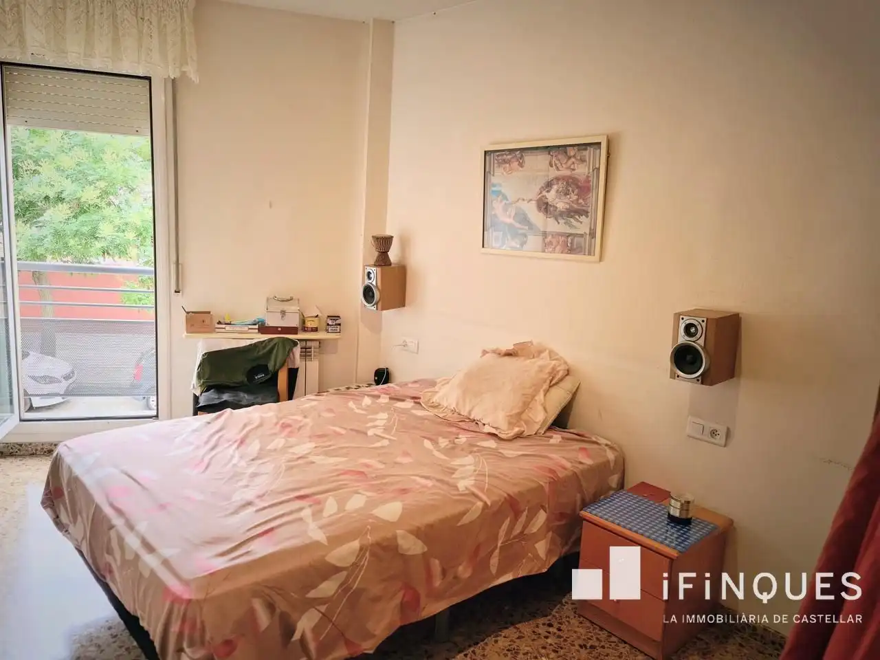 Habitación de Planta baja en venta en Castellar del Vallès con Calefacción, Terraza y Internet