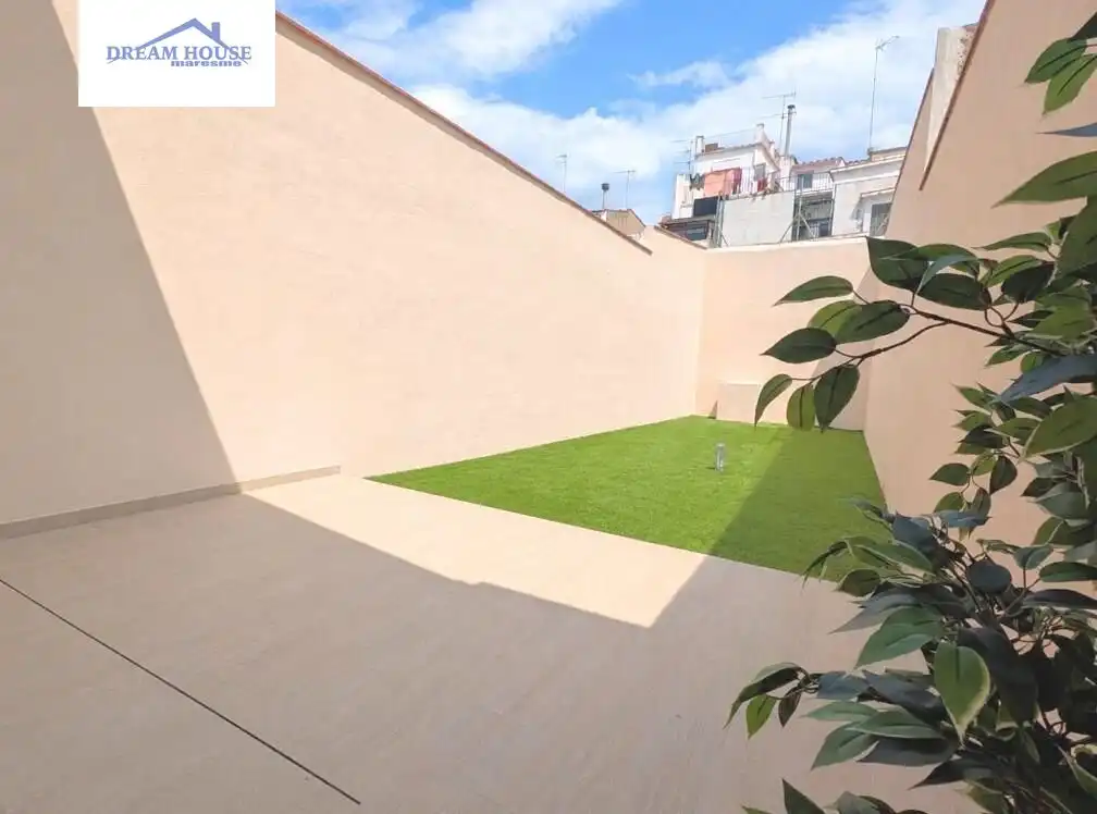 Jardín de Planta baja en venta en Mataró con Aire acondicionado, Calefacción y Terraza