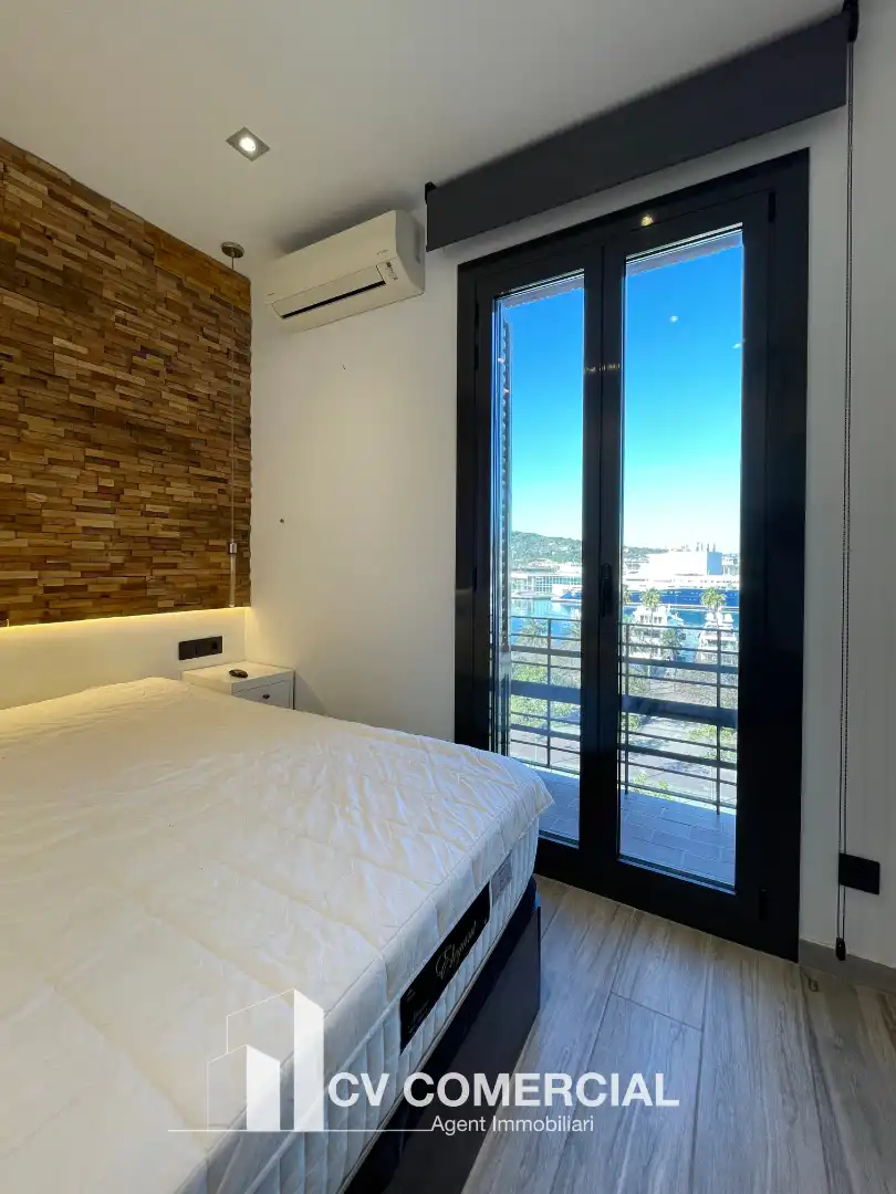 Bedroom of Flat for sale in Barcelona  with Air Conditioner, Heating and Parquet flooring