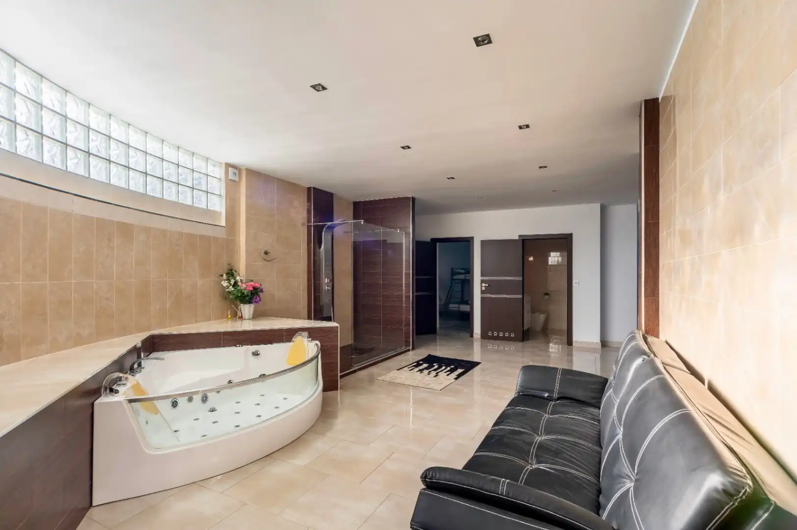 Casa con piscina en venta en Pueblo - Urbanizaciones, imagen 17
