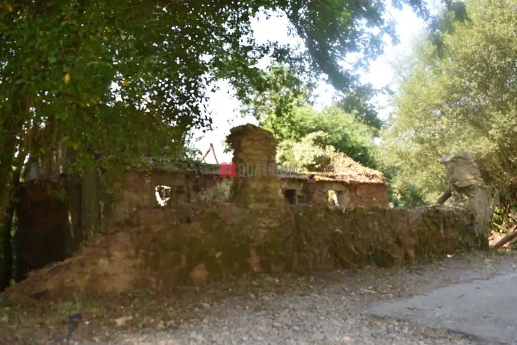 Vista exterior de Casa o xalet en venda en Santiago de Compostela  amb Jardí privat