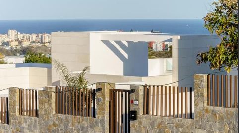 Oportunidad de comprar una espectacular villa en una exclusiva urbanización muy cerquita del mar., imatge 5