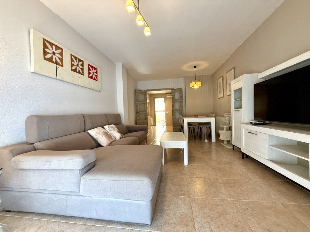 Living room of Flat for sale in Benicasim / Benicàssim  with Oven and Microwave