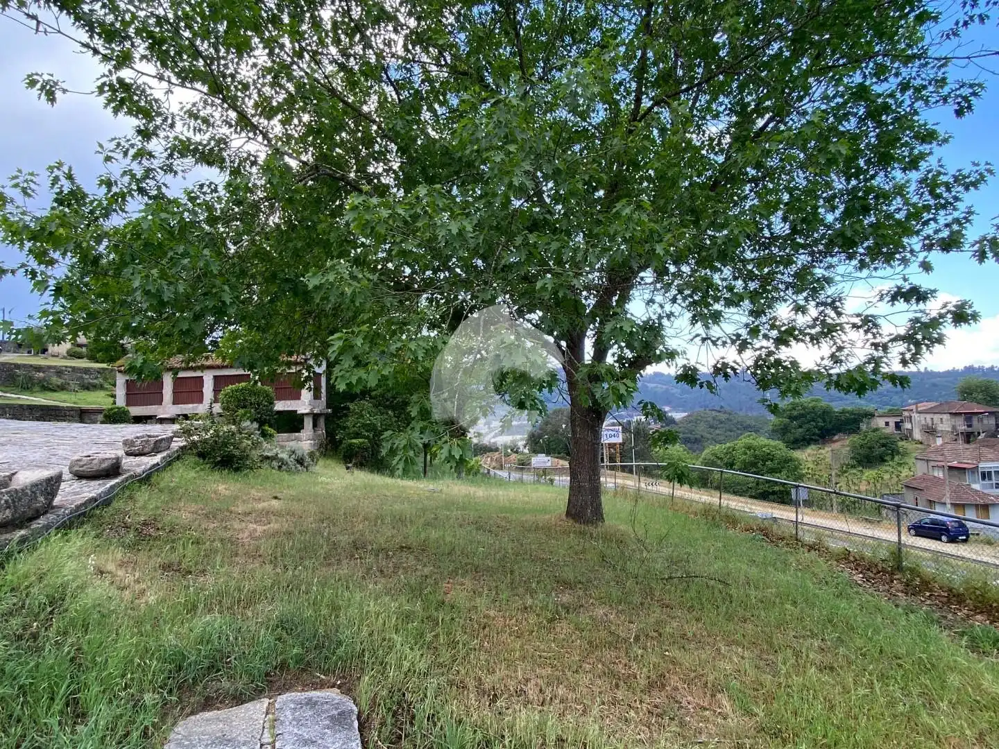 Casa o xalet en venda en San Cibrao das Viñas amb Calefacció, Jardí privat i Parquet