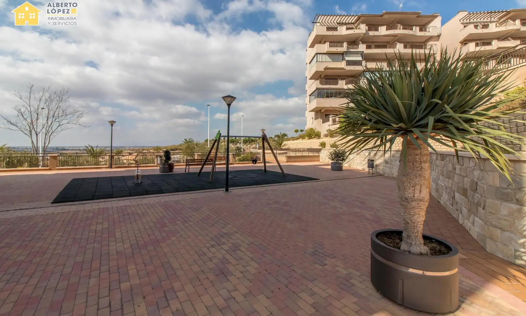 Terrasse von Wohnung zur Miete in Elche / Elx mit Klimaanlage, Terrasse und Möbliert