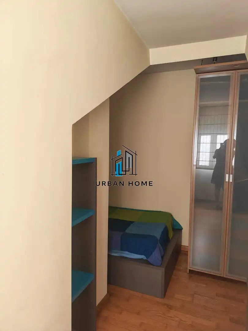 Habitación de Dúplex en venta en San Andrés del Rabanedo con Calefacción, Trastero y Balcón