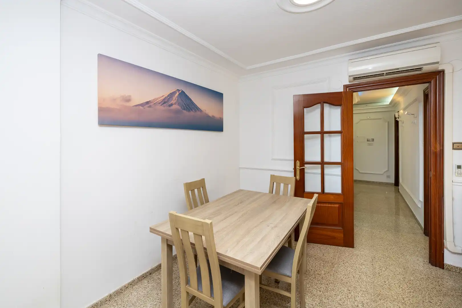 Esszimmer von Wohnung zur Miete in Granada mit Klimaanlage, Möbliert und Waschmaschine