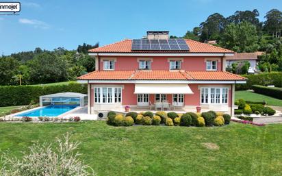 Jardí de Casa o xalet en venda en Gijón  amb Calefacció, Jardí privat i Terrassa