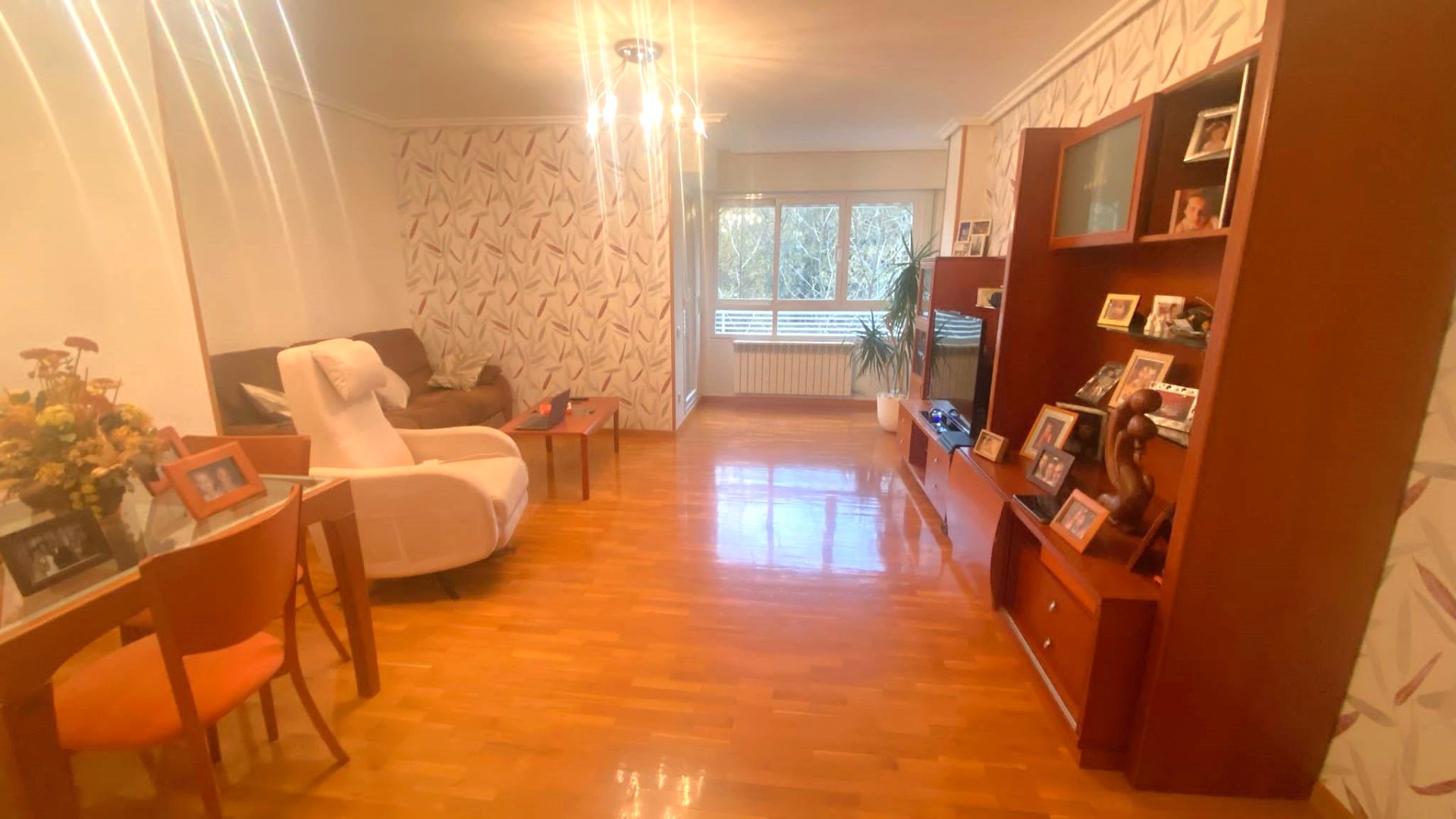 Sala d'estar de Pis en venda en  Logroño amb Calefacció, Terrassa i Traster