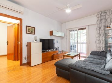 Wohnung mit Balkon zum Verkauf in VILADOMAT