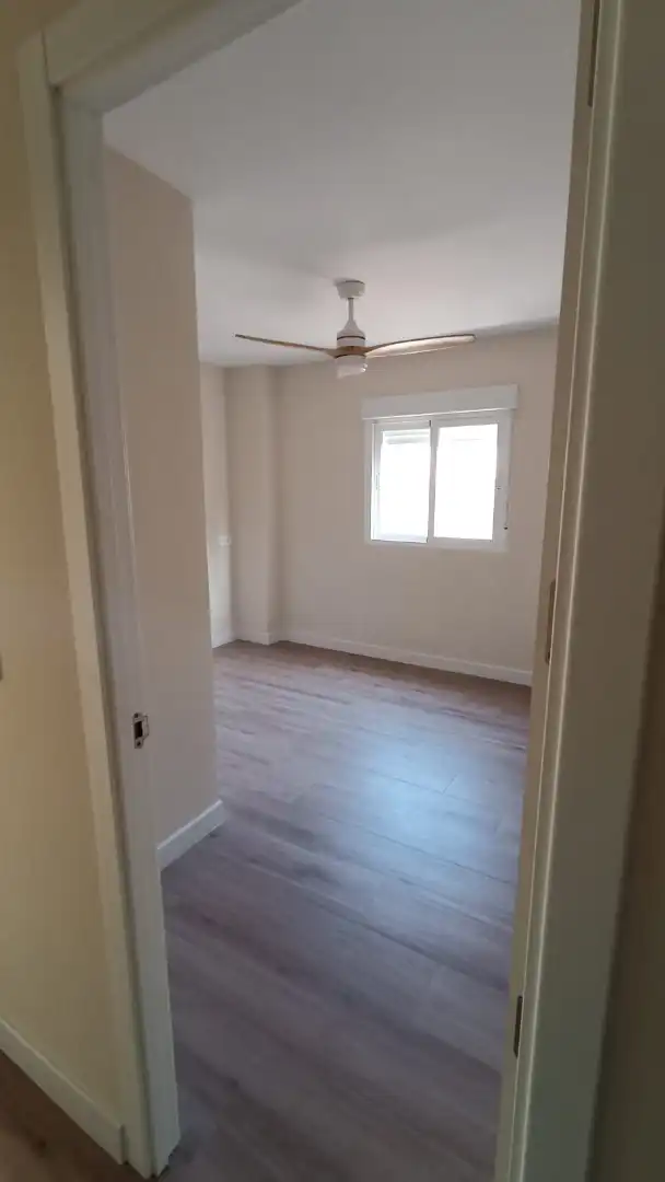 Bedroom of Flat for rent in Granada  with Air Conditioner, Terrace and Washing machine