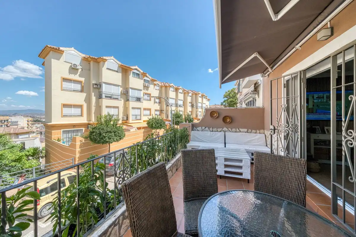 Terrace of Detached homes for sale in Coín  with Air Conditioner, Private garden and Terrace