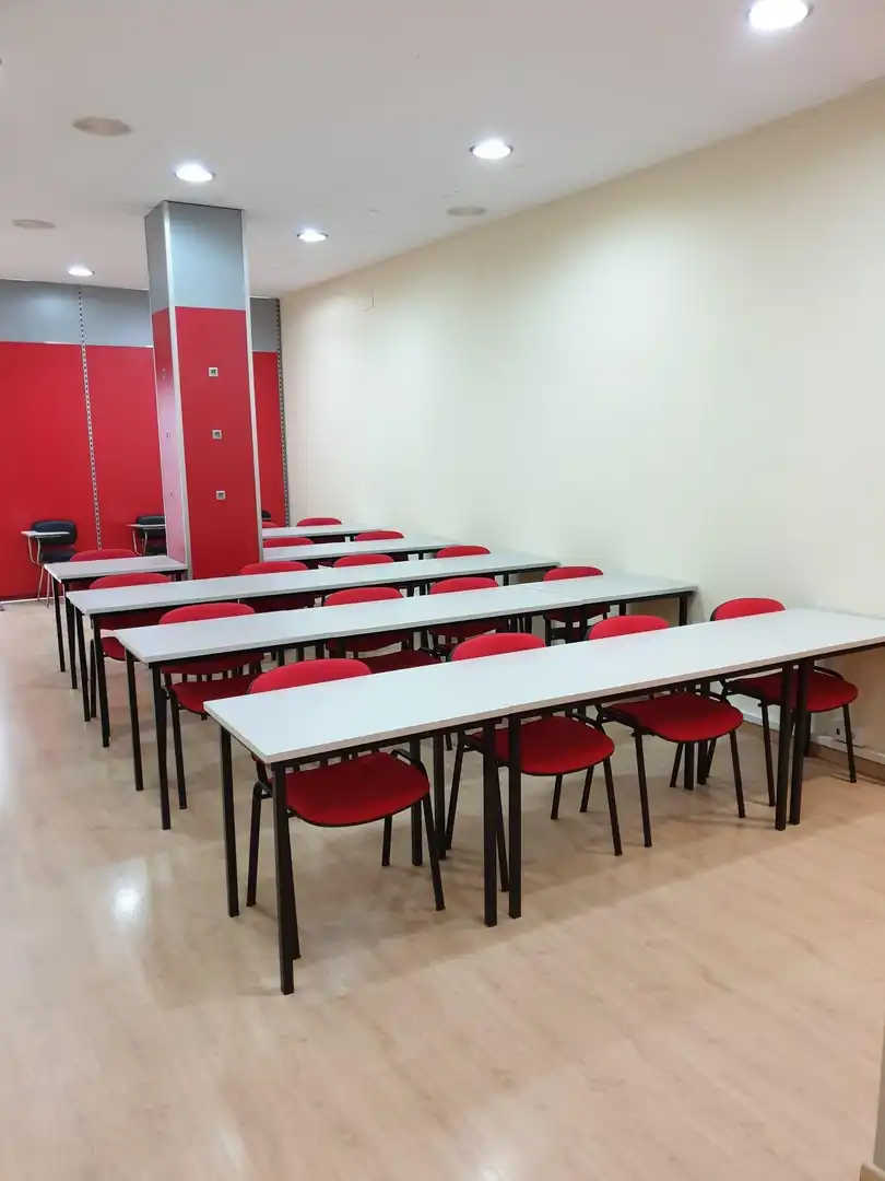 Local comercial de lloguer a Valdepeñas, imagen 4