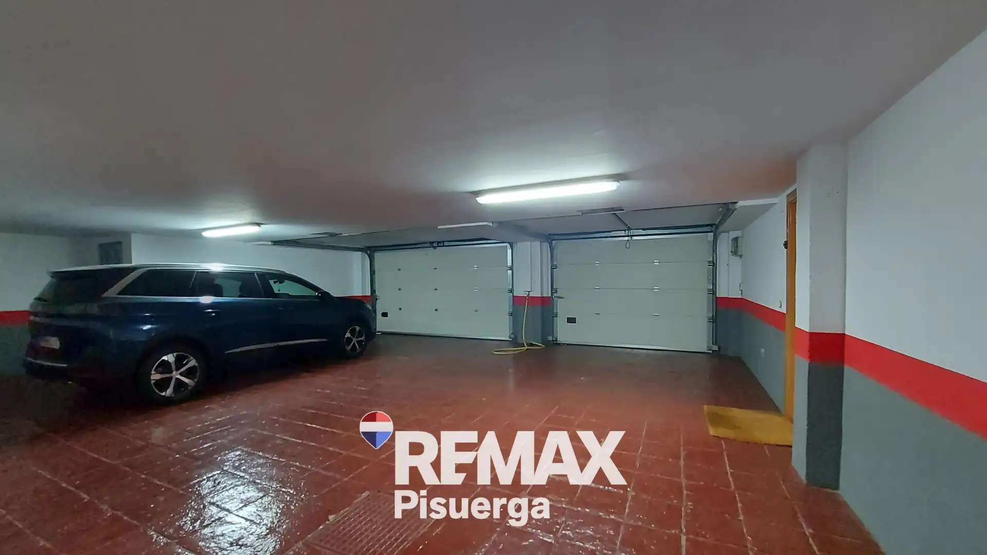 Aparcament de Casa o xalet en venda en Boecillo amb Aire condicionat, Calefacció i Jardí privat