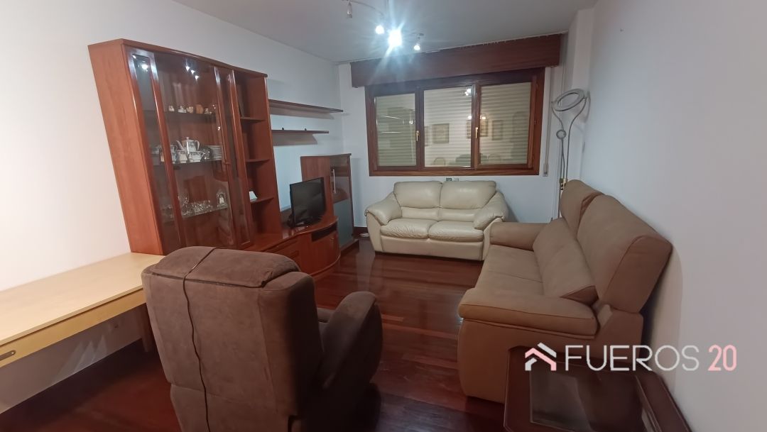 Living room of Flat for sale in Barakaldo   with Heating, Storage room and Furnished