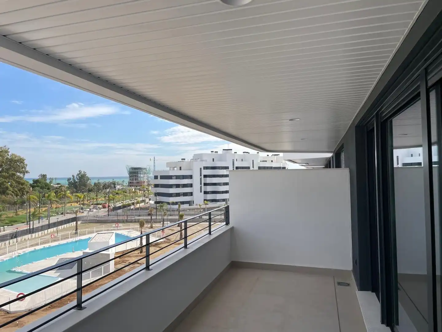 Terraza de Apartamento en venta en Torremolinos con Aire acondicionado, Terraza y Piscina comunitaria