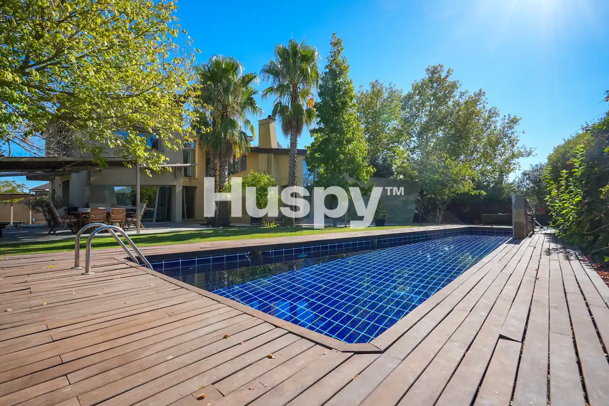 House with pool for sale in Brunete