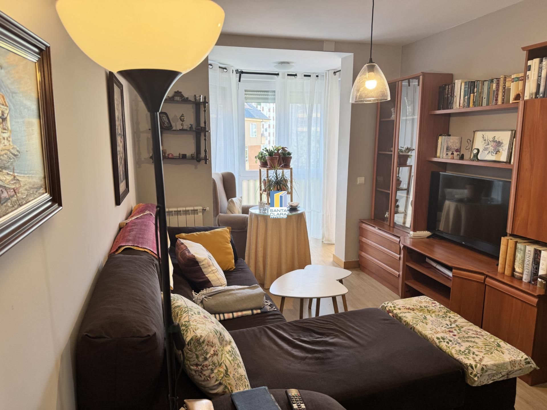 Sala d'estar de Pis en venda en Zamora Capital  amb Calefacció, Terrassa i Traster