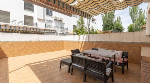 Foto 4 de Casa adosada en venta en Calle M.j.larra Acceso I, 8, Maracena, Granada