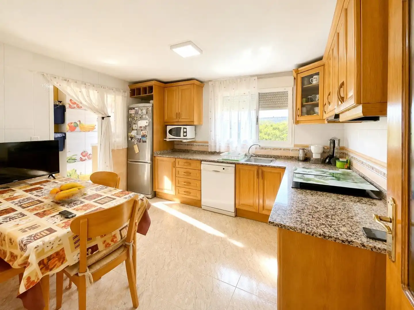 Cuina de Casa o xalet en venda en Murcia amb Aire condicionat, Calefacció i Terrassa