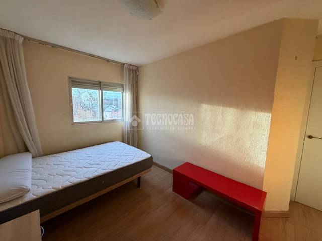 Piso en Venta en C. de Diana en Canillejas