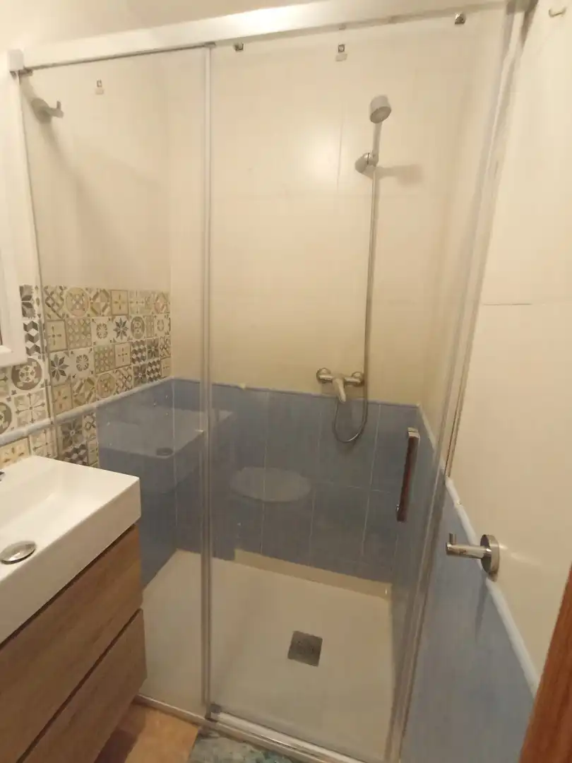 Bany de Casa o xalet de lloguer en Cartagena amb Moblat, Forn i Rentadora