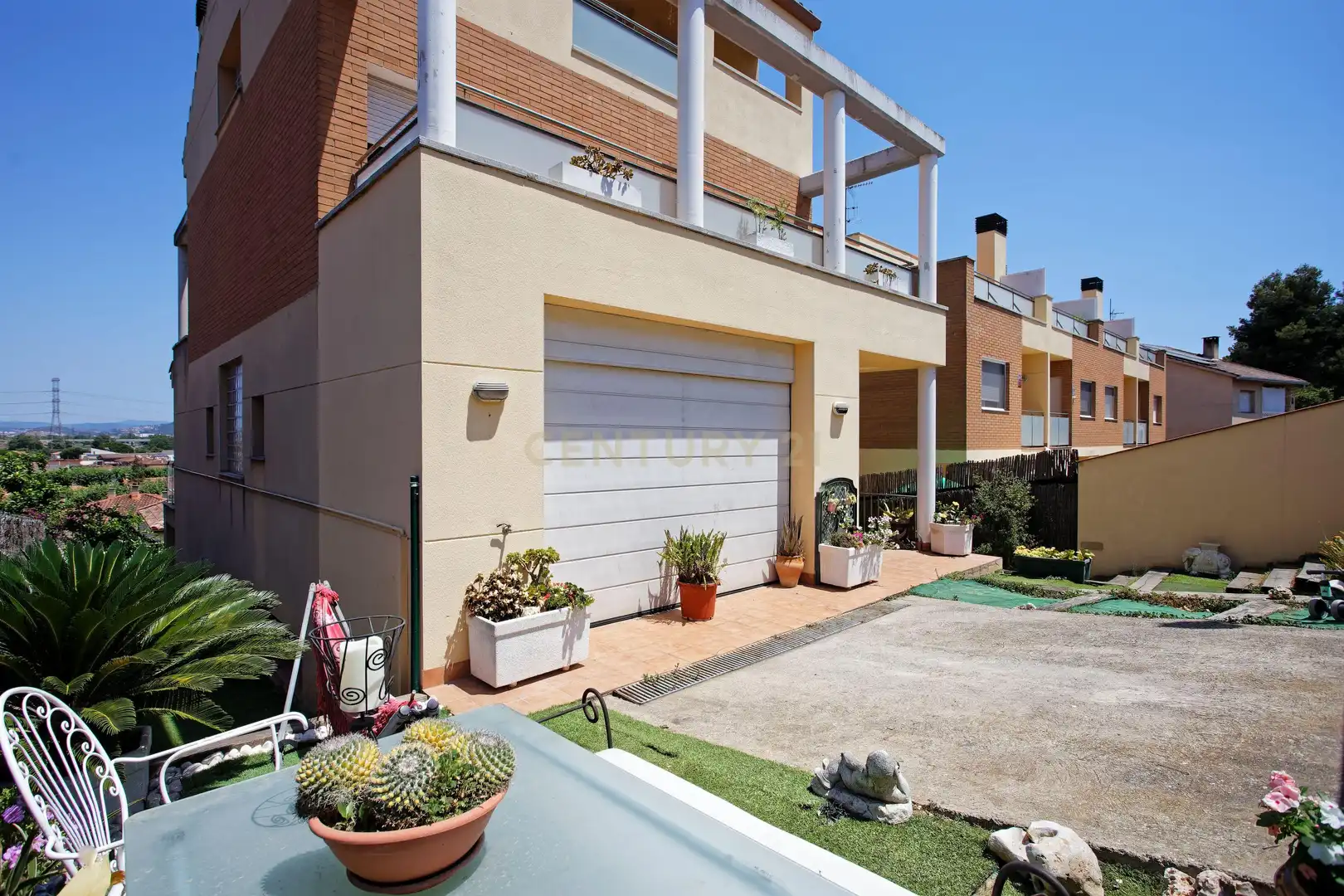 Vista exterior de Casa o xalet en venda en Santa Perpètua de Mogoda