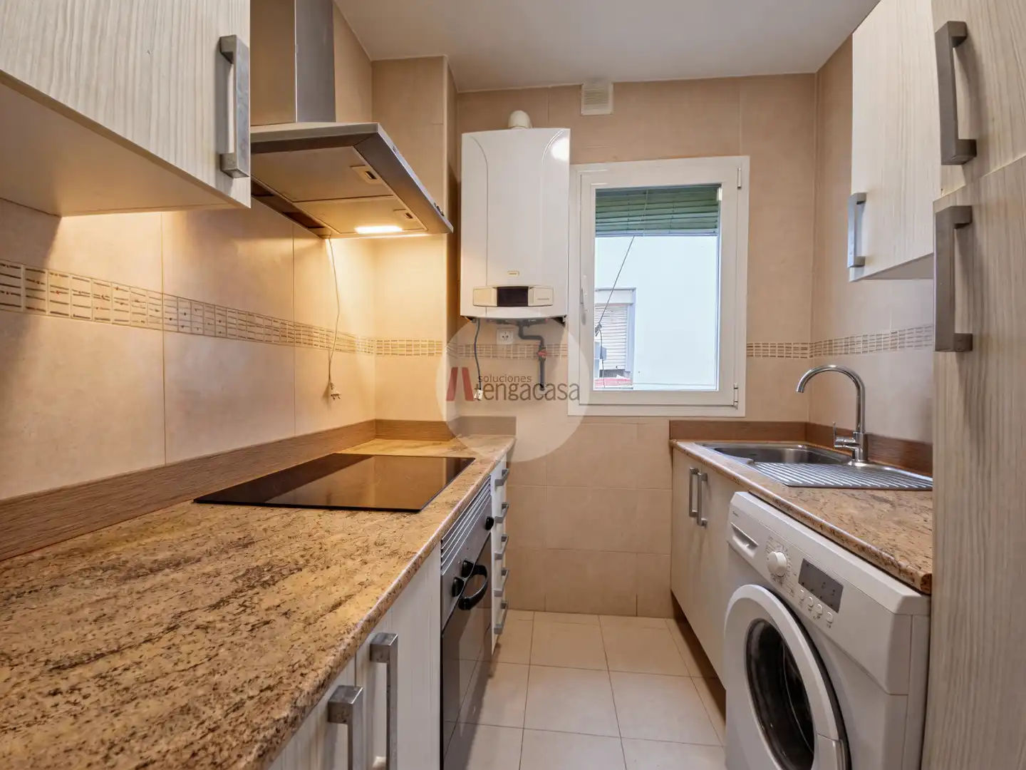 Cuina de Pis de lloguer en  Madrid Capital amb Aire condicionat, Calefacció i Parquet