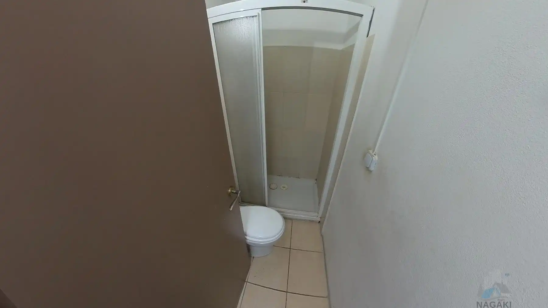 Badezimmer von Wohnung zum Verkauf in Barcelona mit Balkon
