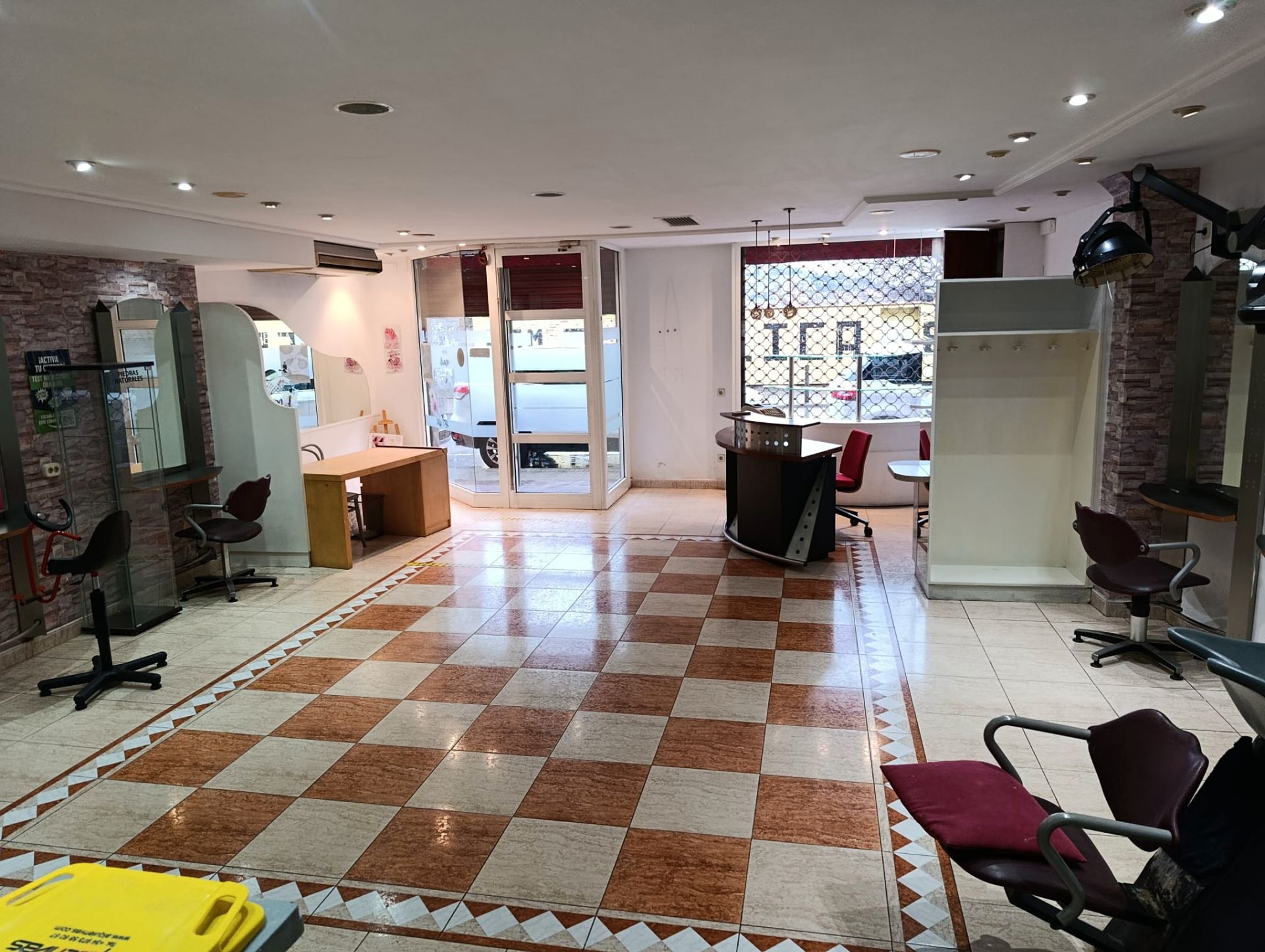 Local de alquiler en Berga con Amueblado