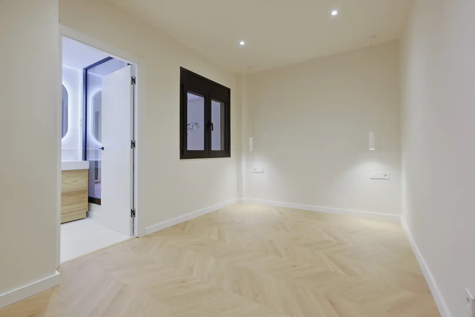 Flat for sale in L'Hospitalet de Llobregat  with Heating, Terrace and Balcony