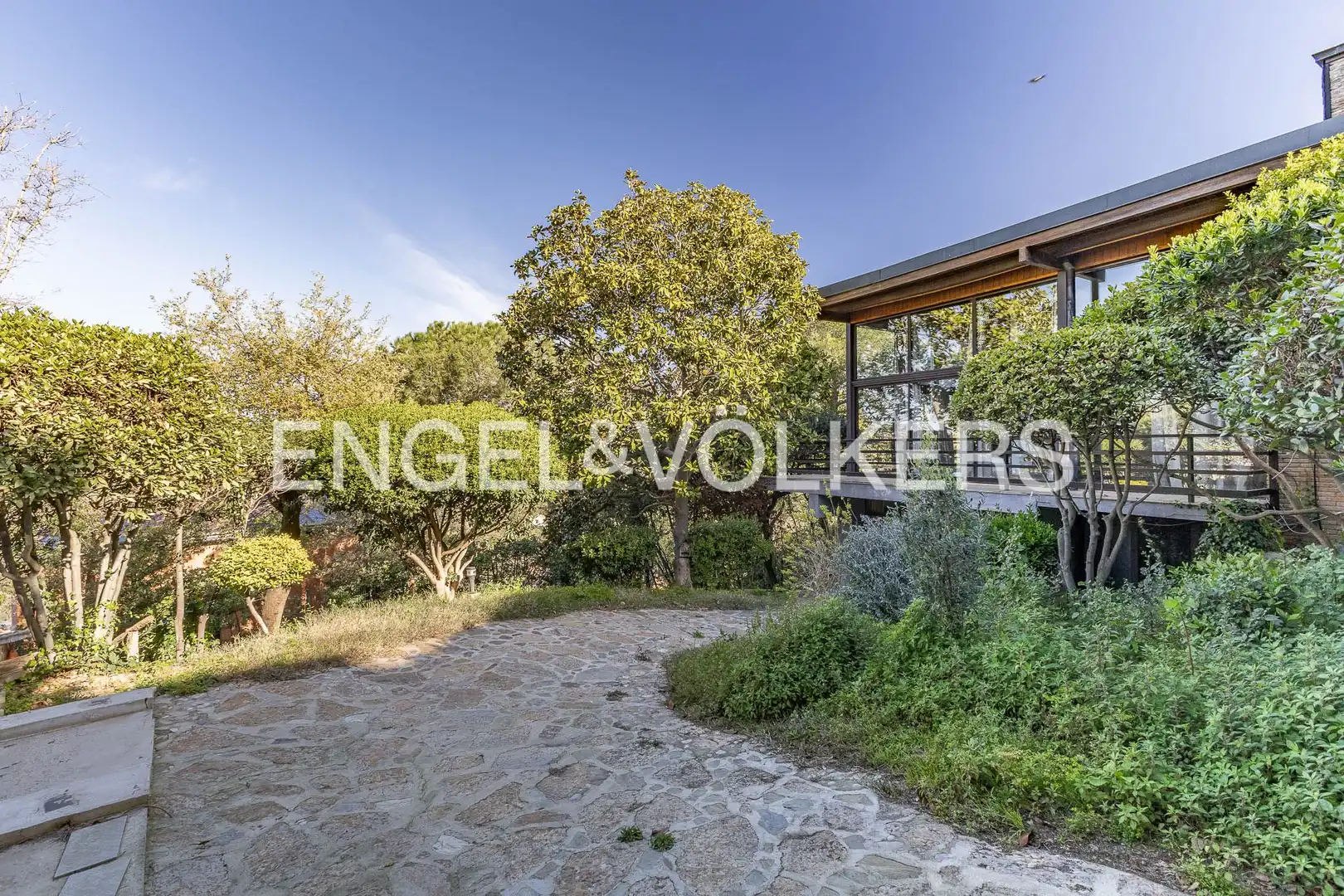 Vista exterior de Casa o xalet en venda en  Barcelona Capital amb Calefacció, Jardí privat i Parquet