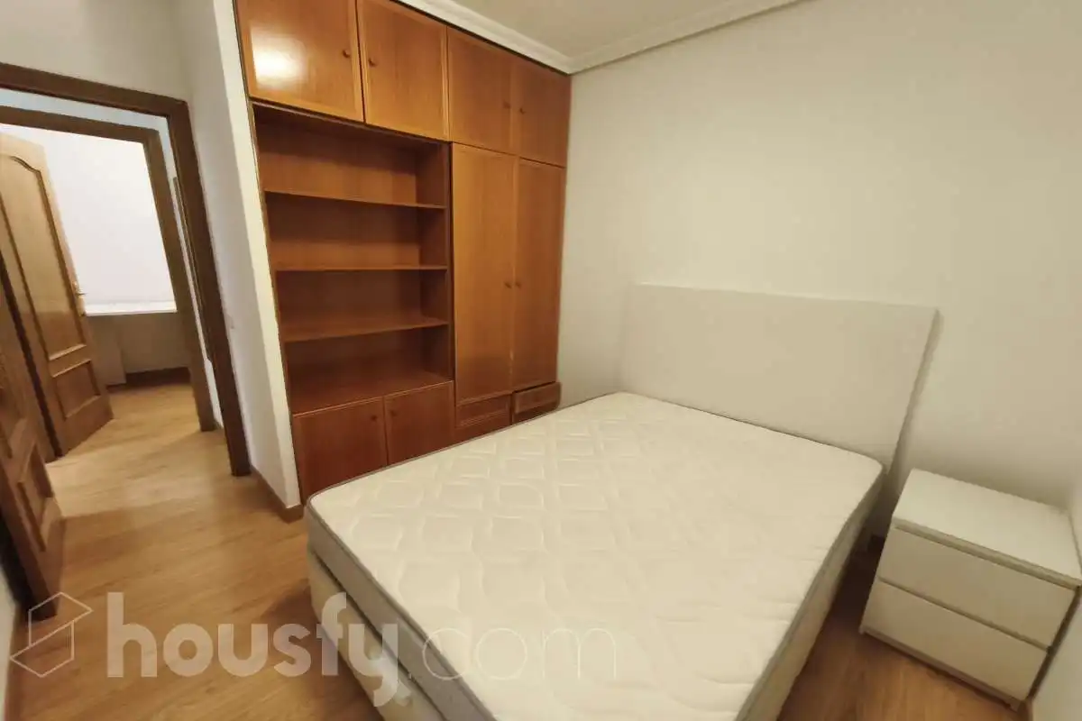 Habitación de Piso de alquiler en Madrid con Calefacción y Amueblado