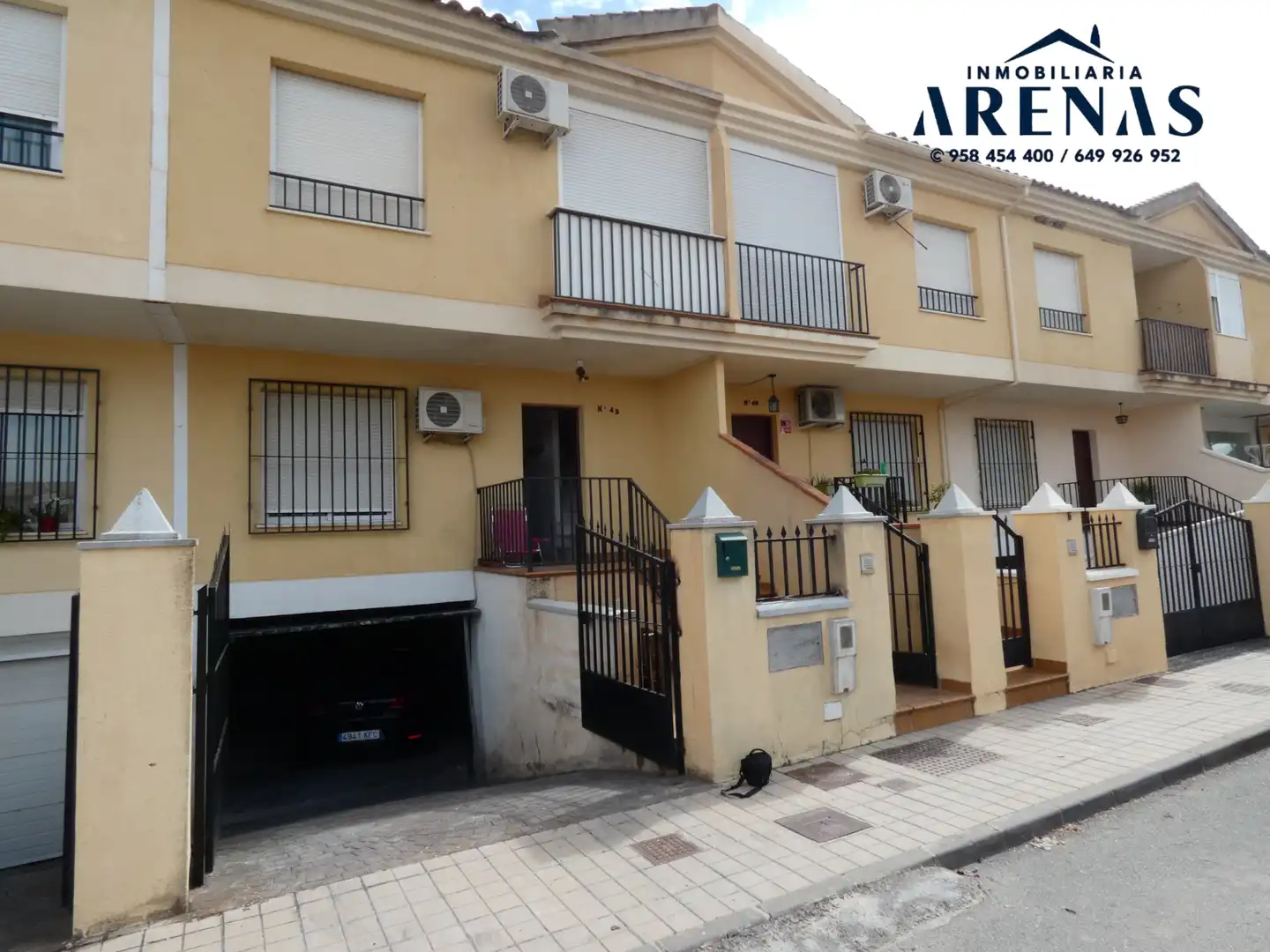 Exterior view of Houses for sale in Cijuela