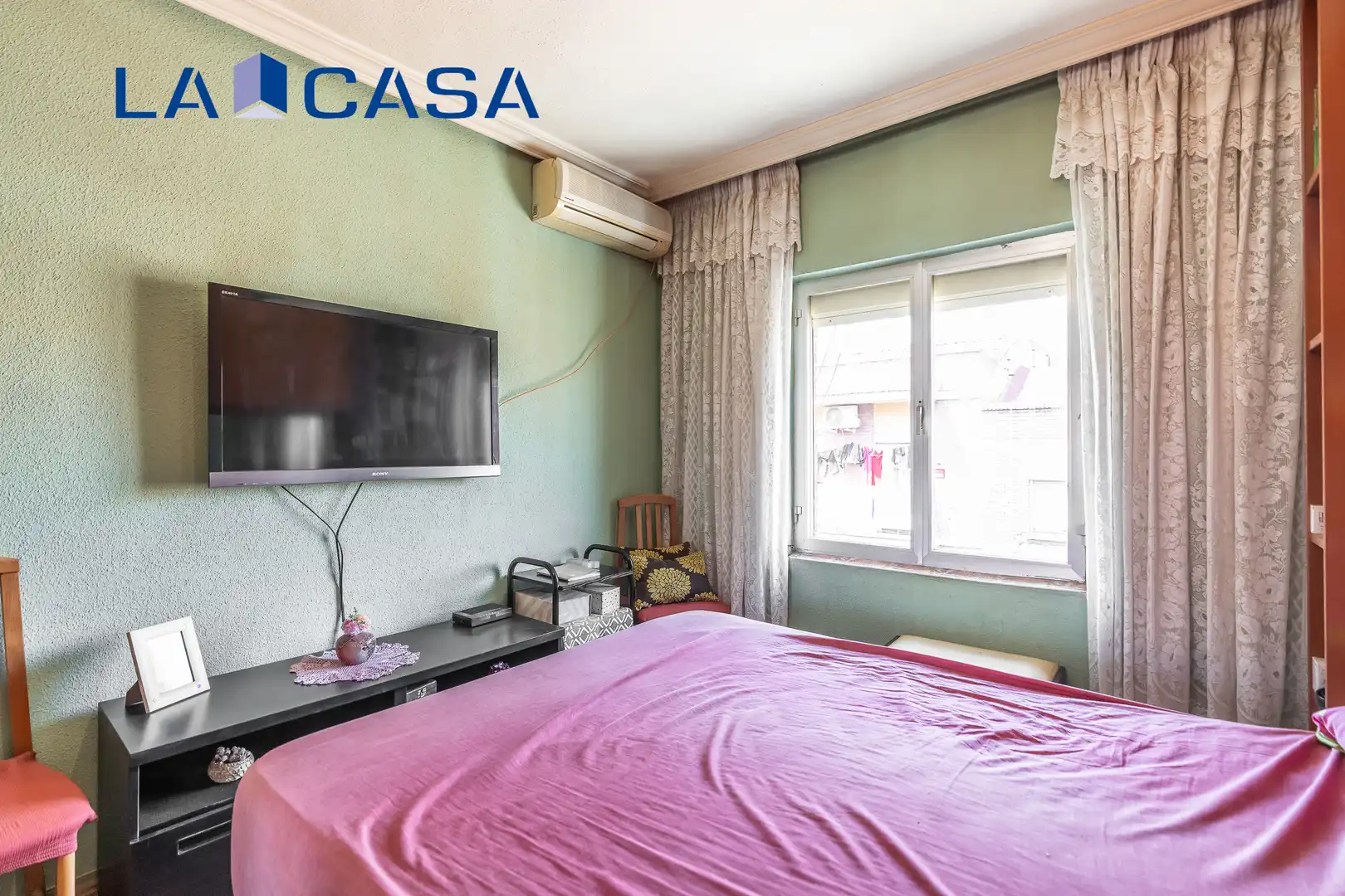 Habitación de Piso en venta en Madrid con Calefacción y Terraza
