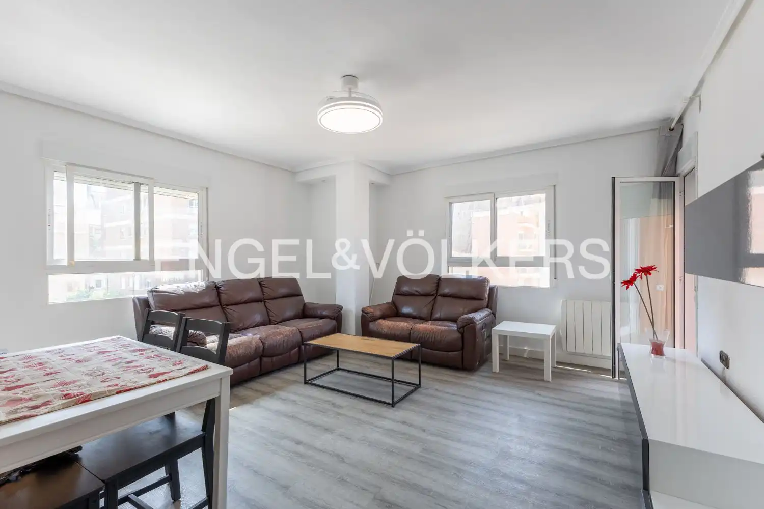 Sala de estar de Piso de alquiler en Valencia con Aire acondicionado, Calefacción y Terraza