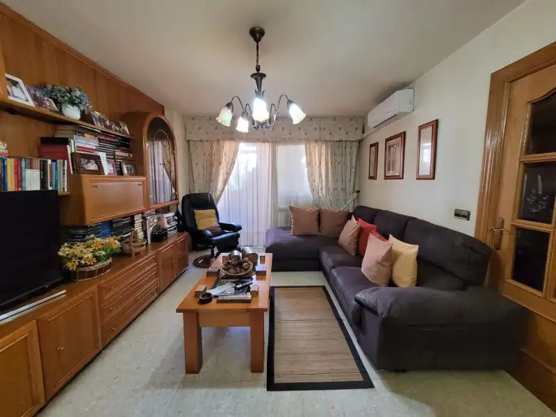 Flat for sale in Calle Héroe de Sostoa, 136, La Princesa
