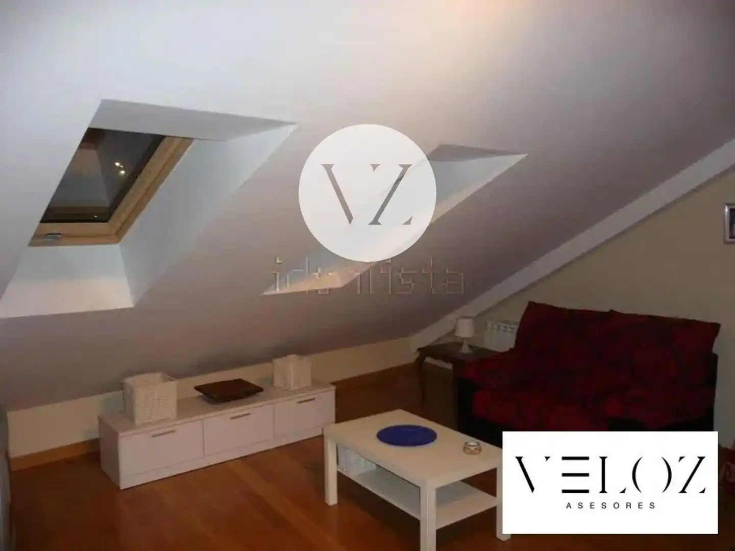 Wohnzimmer von Dachboden zur Miete in Salamanca mit Heizung und Möbliert