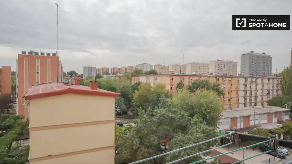 Bedroom of Flat for rent in Madrid  with Air Conditioner, Heating and Furnished