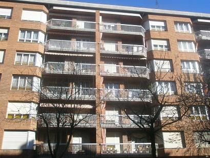 Vista exterior de Local en venta en Azpeitia