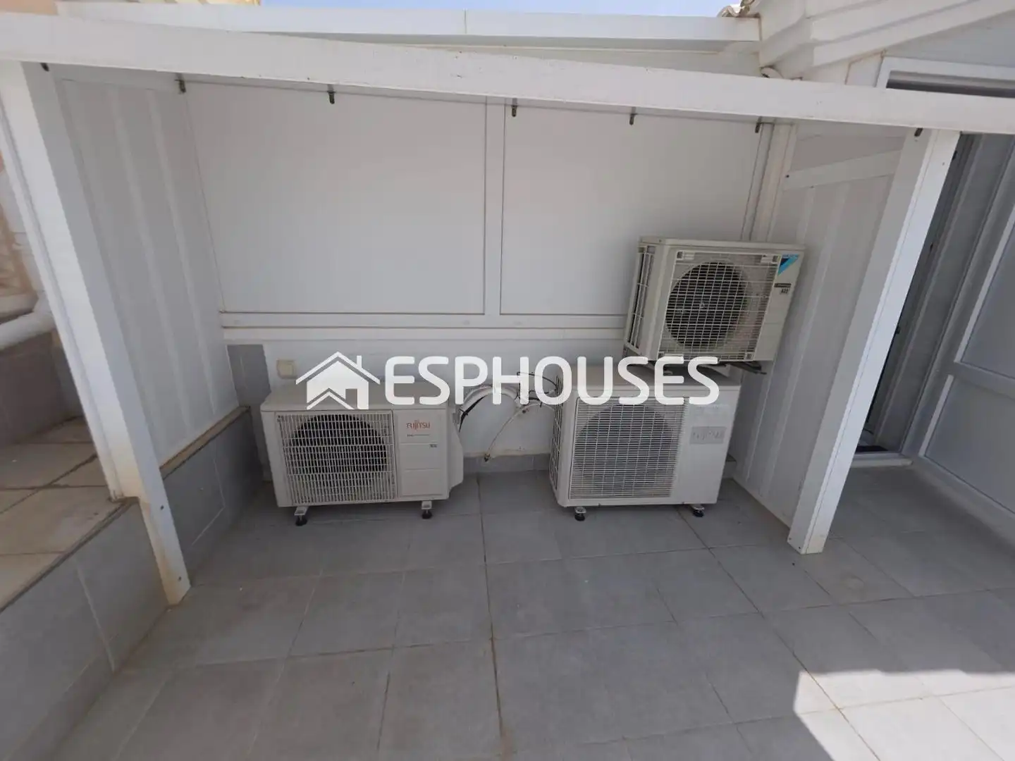 Exterior view of Detached homes for sale in Guardamar del Segura  with Air Conditioner, Terrace and Furnished